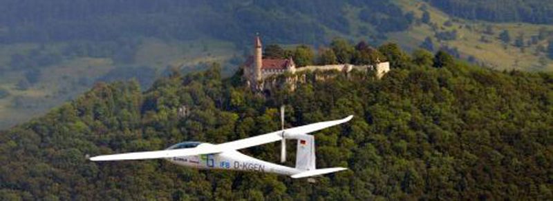 Das Forschungsflugzeug E-Genius des Instituts für Flugzeugbau (IFB) der Universität Stuttgart hat den Green Speed Cup gewonnnen.