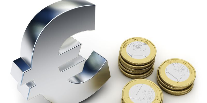 Wenns ums Geld geht: Mit Wissen über Verdienste ist die Gehaltsverhandlung einfacher.
