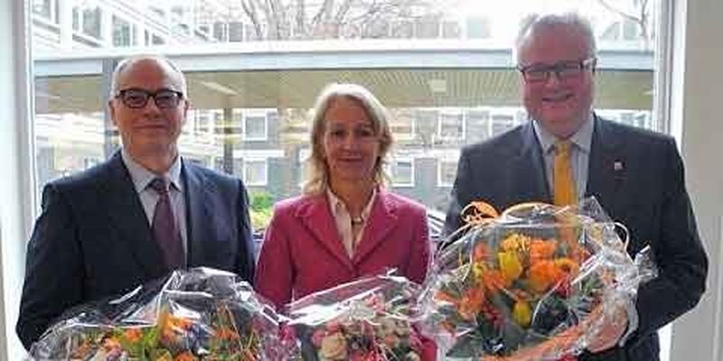 (v.l.n.r.): Staatssekretär a.D., Horst Westerfeld, Finanzstaatssekretärin Dr. Bernadette Weyland und Finanzminister Dr. Thomas Schäfer