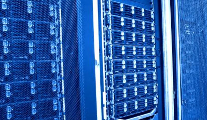 Das Rechner-System "bwUniCluster“ am Karlsruher Institut für Technologie (KIT) sorgt für eine flächendeckende Grundversorgung der baden-württembergischen Universitäten.