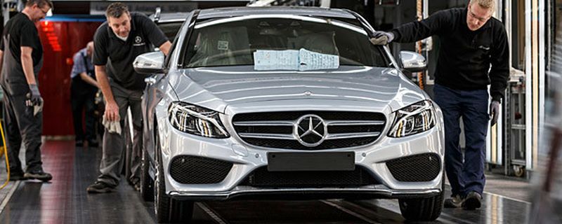 Die Produktion der neuen C-Klasse im Mercedes-Benz-Werk Bremen startete am 4. Februar. Außer in Bremen fertigt der Automobilhersteller ein Modell erstmals an vier Standorten auf vier Kontinenten: Bremen, East London (Südafrika), Peking (China) und Tuscaloosa (USA).