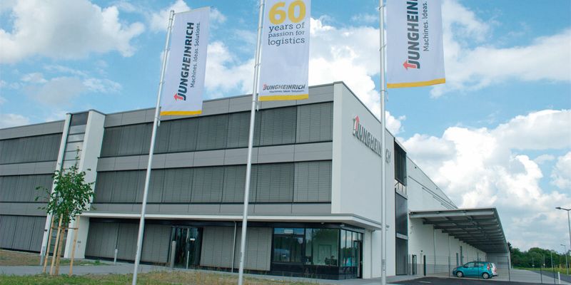 Das neue Jungheinrich-Werk für Lager- und Systemgeräte in Degernpoint, 2 km vom Stammwerk in Moosburg entfernt, ging im Herbst 2013 in Betrieb.