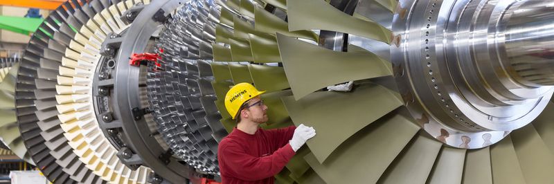 Siemens wird am Standort Lausward ein Gas- und Dampfturbinen-Kraftwerk mit einer elektrischen Leistung von 595 Megawatt errichten. Hierfür wird im Gasturbinenwerk Berlin die SGT5-8000H montiert.