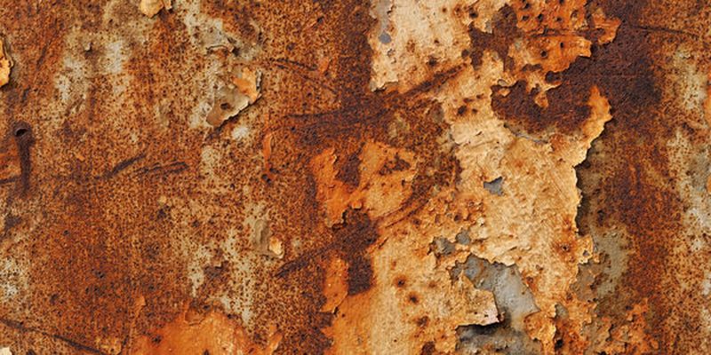 Bild 1: Rost richtet Milliardenschäden an, wenn er nicht rechtzeitig beseitigt wird. Mit biologischen Mitteln kann das auch ohne Umweltschäden geschehen.