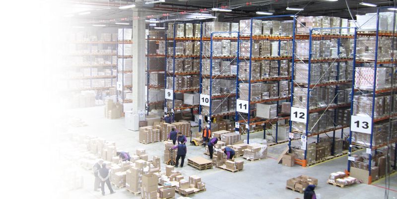 Viw of the distribution center. By allowing major manufacturing companies to comply with the new regulations, Antares Vision has helped to minimize problems both during the installation of the systems and subsequently in full production.