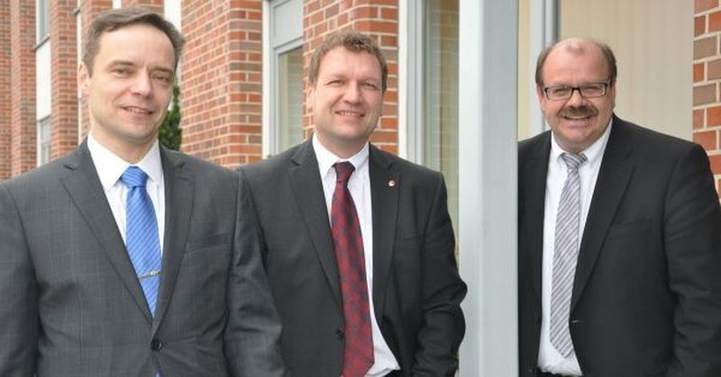 V.l.: Pekka Lammassaari (Fastems Oy), Bernd Grieb (Fastems GmbH) und Christoph Wessels (Fastems Systems GmbH).