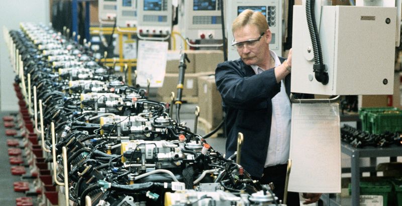 Bei der Informatisierung von Produktionsstraßen und anderen Industriesysteme steht Sicherheit an erster Stelle.