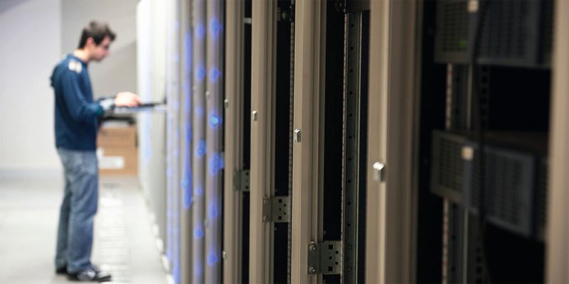 Um auch in Zukunft konkurrenzfähige IT-Plattformen betreiben zu können, ist eine hoch skalierbare Infrastruktur und mehr IT-Know-how im eigenen Unternehmen gefragt.
