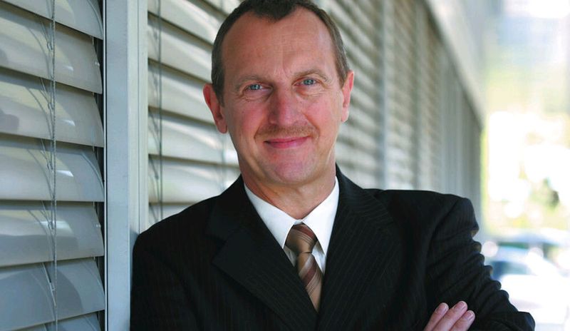 Das Gesicht zu den Fujitsu-Großrechnern: Rolf Strotmann, Vice President Enterprise Server, Software & Solution Services bei Fujitsu, betreut rund 100 Mainframe-Kunden.