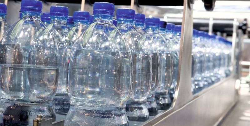 1 Regulatorische Änderungen zwingen Hersteller in der Lebensmittel- und Getränkeindustrie, Investitionen in neue Technologien und Betriebsorganisation zu überdenken.
