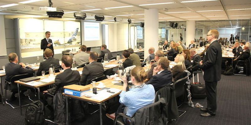 Gut sechs Monate vor der Messe sind Teilnehmer und Referenten in Frankfurt zum alljährlichen Compamed-Frühjahrsforum zusammengekommen.