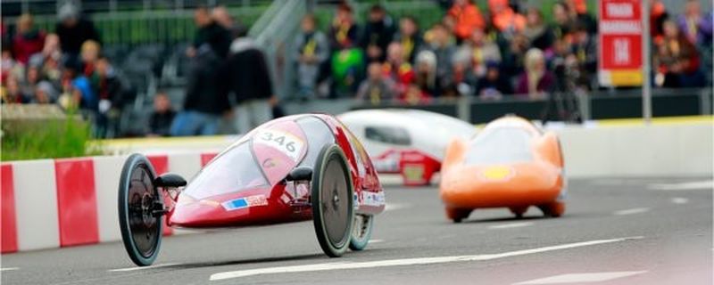 Beim Shell Eco Marathon treten Spritsparautos gegeneinander an.