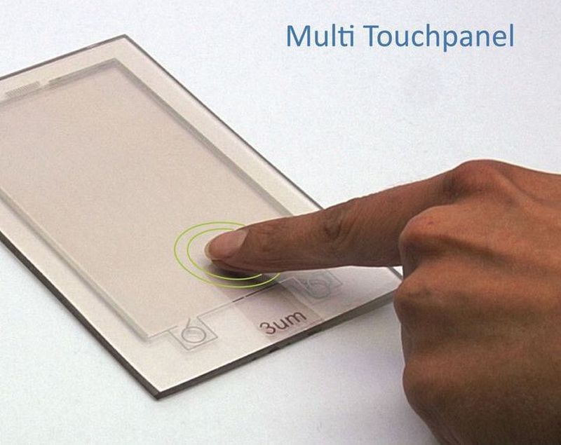 Bei Touchscreens mussten bisher die mikroskopisch kleinen Leiterbahnen der berührungsempfindlichen Displays und die größeren Leiterbahnen am Rand in unterschiedlichen Arbeitsgängen hergestellt werden. Das vom Saarbrücker INM entwickelte Verfahren ändert das.