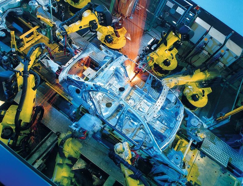 Energiefresser Roboter? Siemens, Volkswagen und die Fraunhofer Gesellschaft wollen die Effizienz der Maschinen erhöhen.