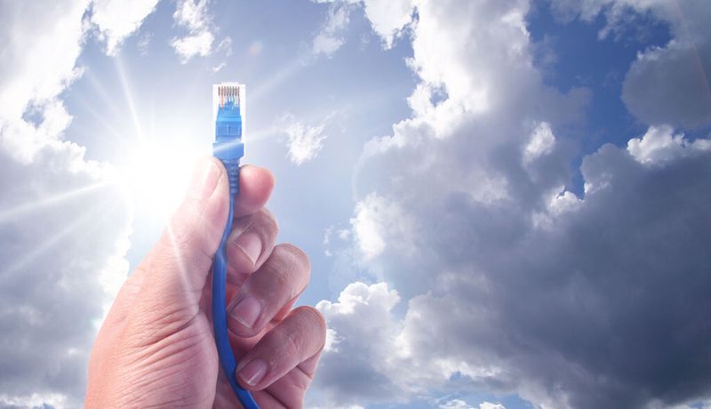 Auch Microsoft bietet nun einen Terminal-Server in der Cloud; die Cloud heißt Azure und der Dienst RemoteApp.