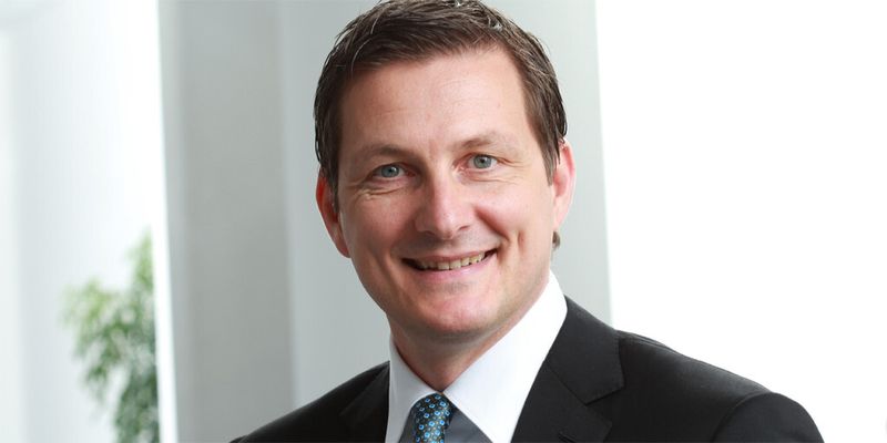 Frank Kölmel erläutert die kleinen aber feinen Unterschiede zwischen SDN und NFV.