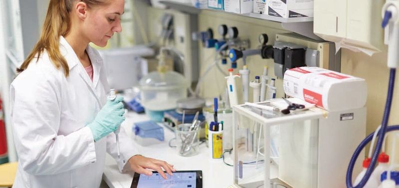 labfolder consists of specific software tools that present an interface similar to a page in the traditional, paper-based lab book