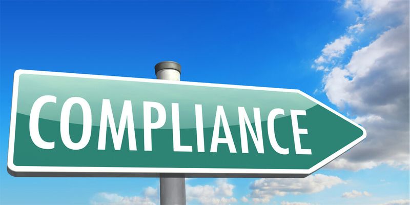 IT-Sicherheit und Datenschutz gehören zu den Hauptanforderungen an Cloud Computing. Für echte Cloud-Compliance reichen sie aber nicht aus. Welche rechtliche Vorgaben wichtig sind, erfahren Sie im aktuellen eBook "Cloud: Compliance und Standards".