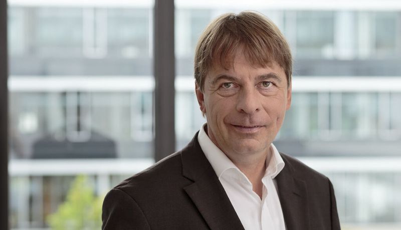 Professor Peter Buxmann: „Eine größe Chance auf Kooperation gehört zu den Vorteilen des Cloud-Computing, die nicht von Beginn im Fokus der Entscheidung stand“.
