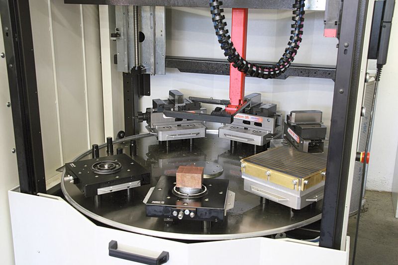Trainees at the Austrian mould shop learn about automating machining operations with this pallet changer.