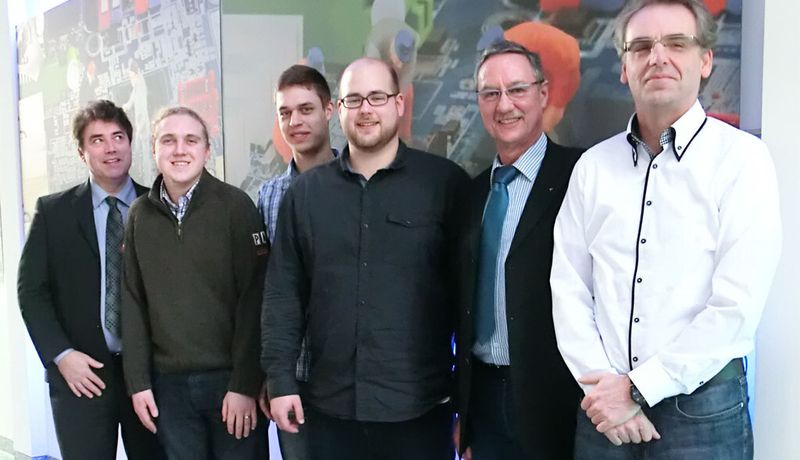 Das Fiducia-Kernteam, das für z/OS Mainframe zuständig ist. Ganz links im Bild ist Roland Trauner von IBM Deutschland zu erkennen, .