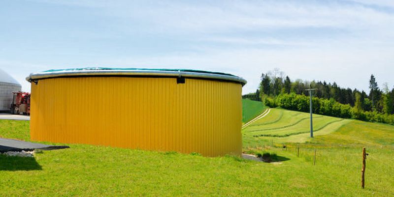 Bild 1: In Emmingen stabilisiert bereits ein Langzeit-Wärmespeicher von Cupasol das örtliche Nahwärmenetz.