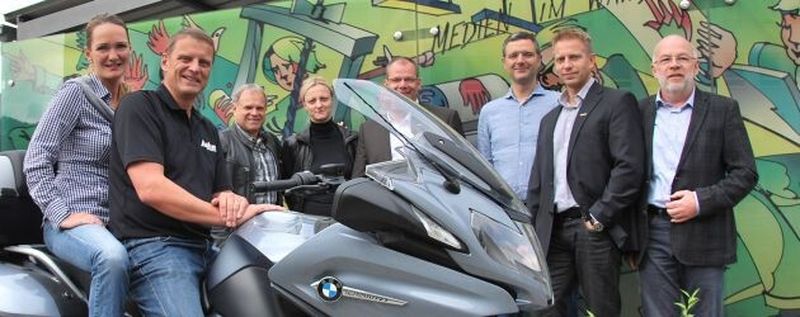 Diese achtköpfige Jury sucht den Motorradhändler des Jahres 2014 (zwei weitere Experten, die heute fehlten, komplettieren das Expertenfeld).
