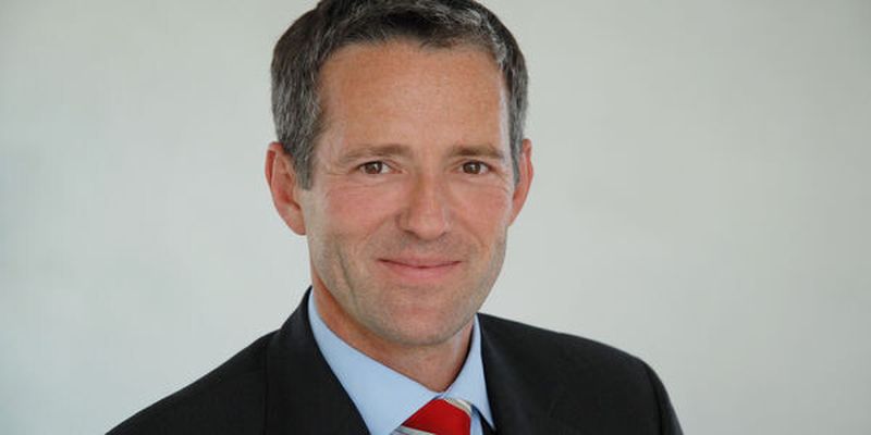 „IT ist mittlerweile ein wesentlicher Bestandteil der deutschen Gesundheitsversorgung, wird vom Gesetzgeber aber noch nicht genügend gefördert. Das möchte ich ändern“, Matthias Meierhofer, neuer Vorstandsvorsitzender des BundesverbandsGesundheits-IT.