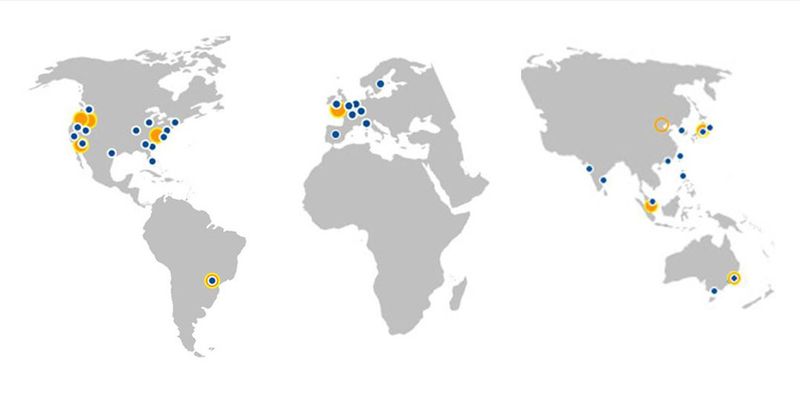 AWS-Datacenter (orange) und CDN-Randknoten von CloudFront (blau) bieten IaaS zu verschiedenen Konditionen. Die individuelle Bedarfsplanung bestimmt am Ende die Kosten.