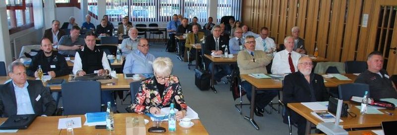 Die Teilnehmer der BIV-Mitgliederversammlung in der Gewerbeakademie Freiburg.