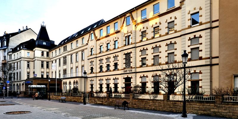In der ZithaKlinik sollten die Nutzer sämtlicher Bereiche von der komfortablen und zugleich sicheren Kombination aus starker Authentisierung und SSO profitieren.