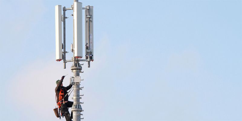 So genannte kleine Small Cells könnten speziell in Ballungszentren die Standardfunktechnologie der Mobilfunknetze ergänzen.