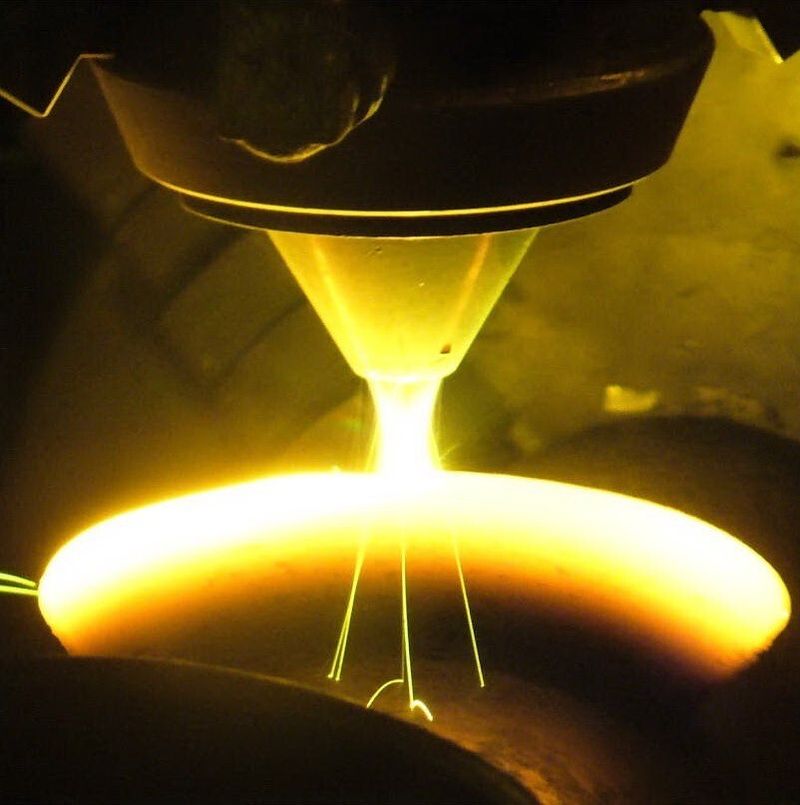 Fabrication de pièces par dépôts métalliques de Titane ou d'Inconel.