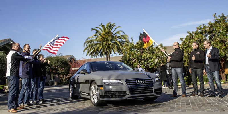 Start zur Testfahrt: Der Audi A7 Sportback piloted driving concept.