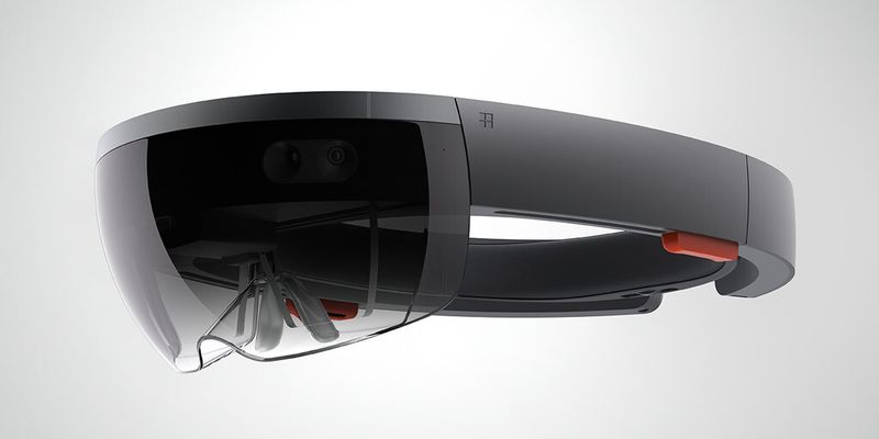 Microsoft HoloLens bringt die virtuelle mit der realen Welt zusammen.