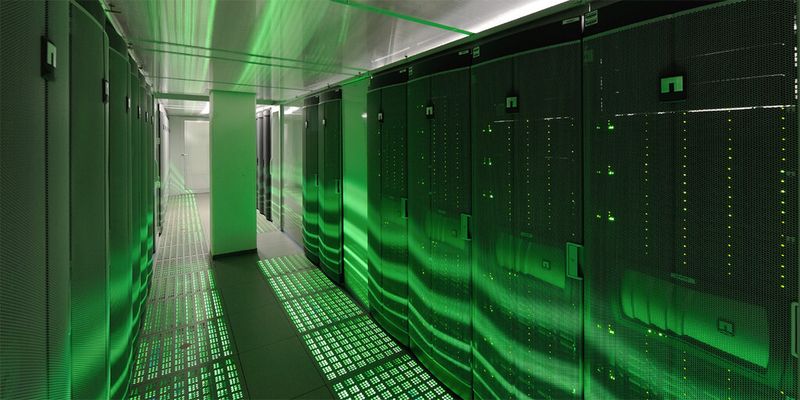 SAP hat in New York mit S/4HANA eine neue Generation der Enterprise Business Software vorgestellt. Mit dem Release ist es SAP gelungen, den Speicherbedarf der In-memory-Datenbank und ihrer Anwendungen auf ein Zehntel zu drücken. Im Bild: das SAP-Rechenzentrum in St. Leon-Rot.