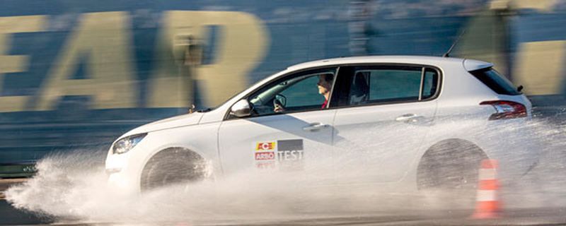 Die GTÜ Gesellschaft für Technische Überwachung hat die aktuellen Sommerreifen der Größe 205/55/R16 91 H/V unter die Lupe genommen.