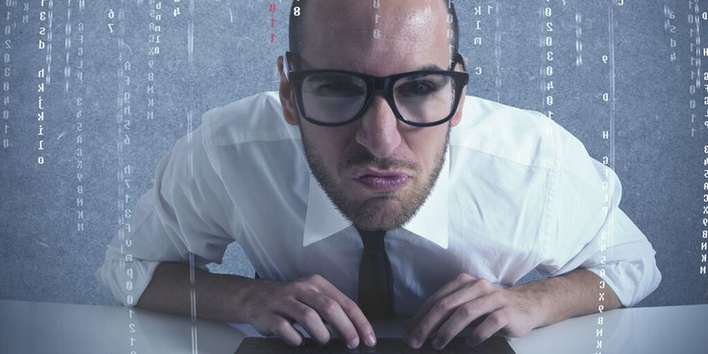 Auch die Anwendungsentwicklung in Unternehmen unterliegt dem Kosten- und Zeitdruck. Als Alternative bieten sich Developer-Plattformen aus der Cloud an – nicht immer zur Freude der IT-Chefs.