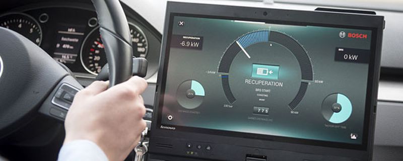 Bosch startet in Kürze das weltweit erste 48-Volt-Hybrid-System. Das Boost-Recuperation-System macht einen Pkw zum Sparfuchs und ist in der Golf- und Mittelklasse zu erwarten.