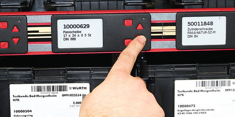 Über das I-Display und die angeschlossenen Systeme soll die interaktive Abbildung einer Vielzahl von Geschäftsprozessen möglich werden, ohne dass Änderungen an der bestehenden Infrastruktur nötig sind.