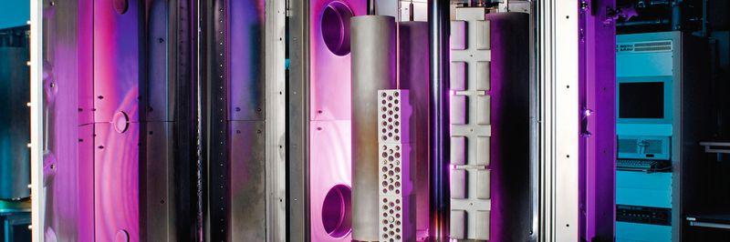 Beschichtungsanlage am Fraunhofer-IST: Neue Entwicklungen in der Beschichtungstechnik ermöglichen auch neue Anwendungen.