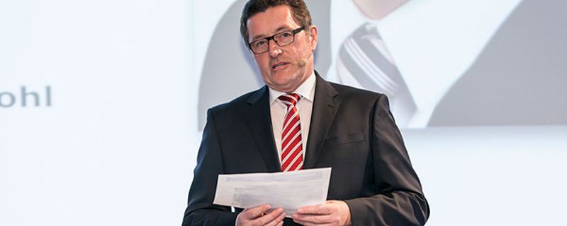 Die Fachsession „Materialien II“ moderierte Heinrich Timm, Mitglied des Vorstands des Carbon Composites e. V. (CCeV) und ehemals Leiter des Audi-Leichtbau-Zentrums Neckarsulm.