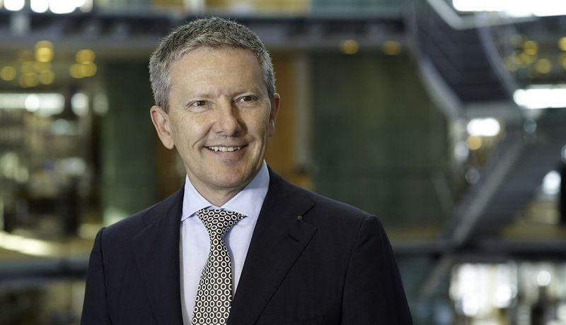 Max H.-H. Schaber, Gründer und Vorstand, Datagroup AG, stellt sich dem Interview über die Standardisierung im Outsourcing.