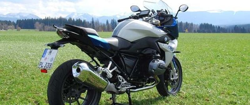 BMW R 1200 RS - die Rückkehr der weiß-blauen Sporttourer.