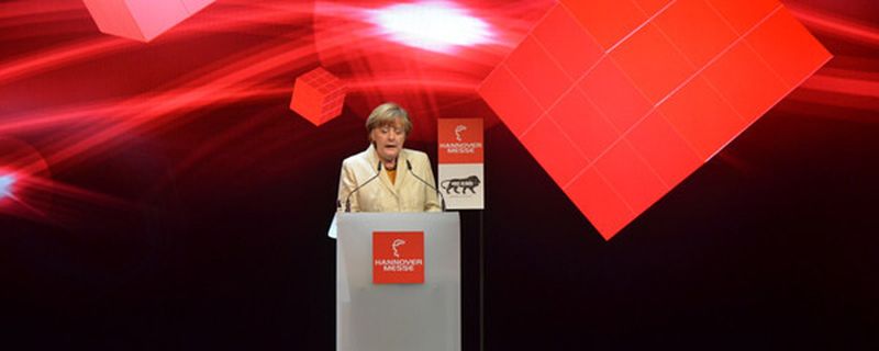 Beim traditionellen Rundgang der Bundeskanzlerin zur Eröffnung der Hannover-Messe stand am Montag auch das Thema der vernetzten Produktion im Mittelpunkt.