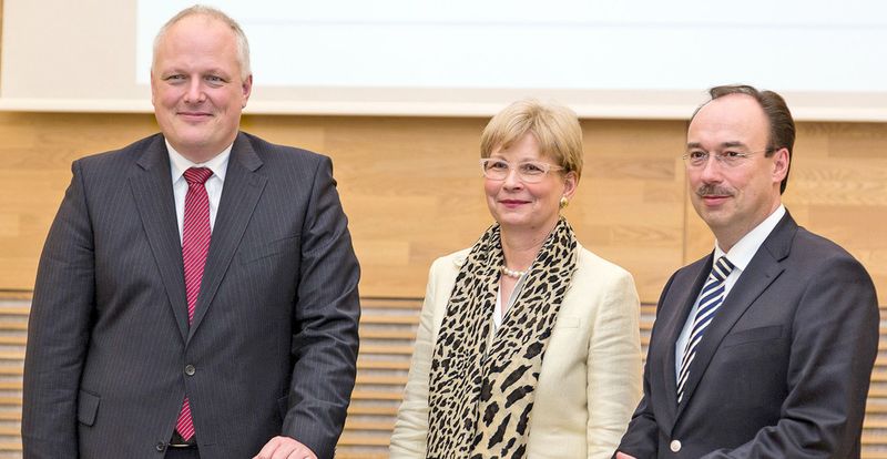 Ulrich Kelber, MdB, Cornelia Rudloff-Schäffer, Präsidentin des DPMA und Heiko Meyer, Vorsitzender der HP-Geschäftsführung (v. l.)