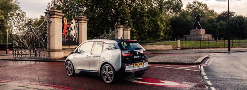 Ein BMW i3: 30 dieser kompakten Elektroautos ergänzen die Fahrzeugflotte des Carsharing Service DriveNow in London.