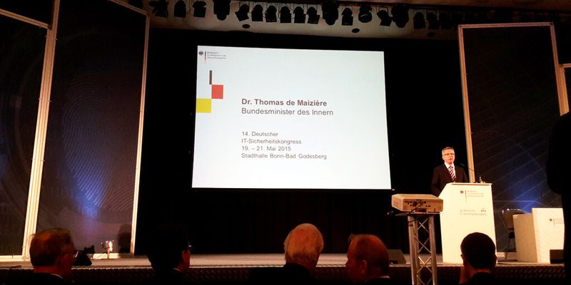 Bundesinnenminister Dr. Thomas de Maizière kündigte auf dem 14. Deutschen IT-Sicherheitskongress das Konzept für die IT-Konsolidierung des Bundes an.