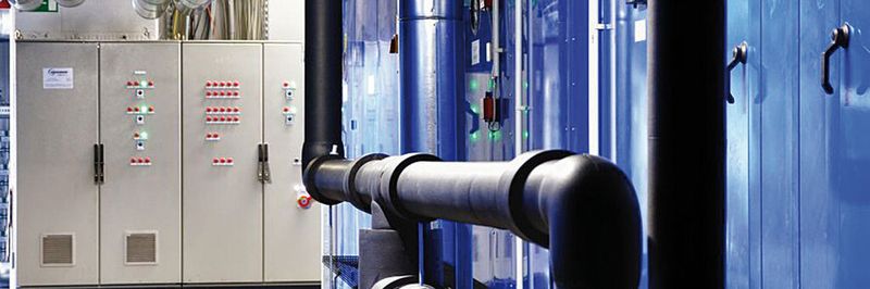 Am Wuppertaler Stammsitz der Schmersal-Gruppe wurde eine energetischen Optimierung durchgeführt. Die neuen Lüftungsanlagen nutzen die Abwärme aus der Produktion zur Beheizung.
