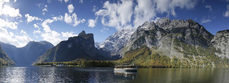 Flüsterleise gleiten die Elektroboote durch das Wasser auf dem Königssee. Dafür sorgen 56 Jahre alte elektrische Motoren von Siemens.